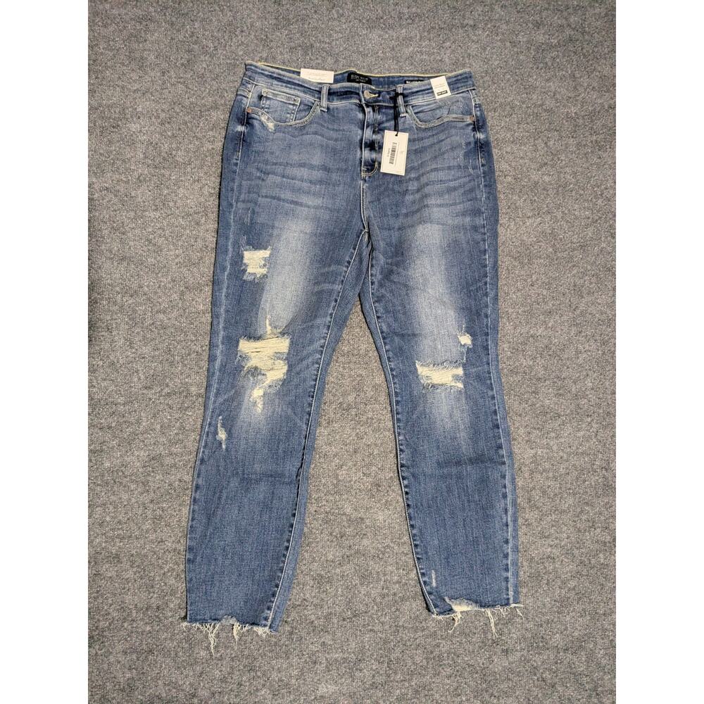 Judy Blue Jeans Womens 15/32 Relaxed Fit High Rise Distressed Denim